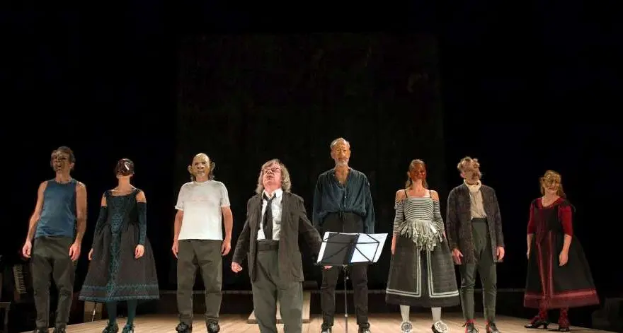 “Fuori!”, lo Stabile di Bolzano riparte all'aperto 100 spettacoli open air