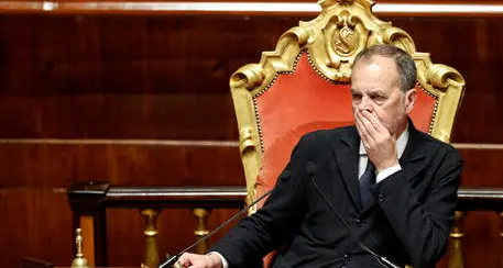 Commissione dei 6, scoppia il “caso Calderoli”