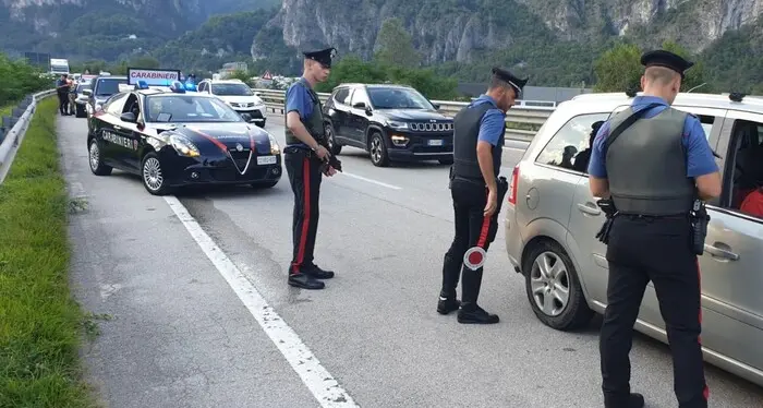 Sequestra madre e figlio: “stai zitta o fai la fine di Giulia Cecchettin”, le parole dell’uomo durante la fuga