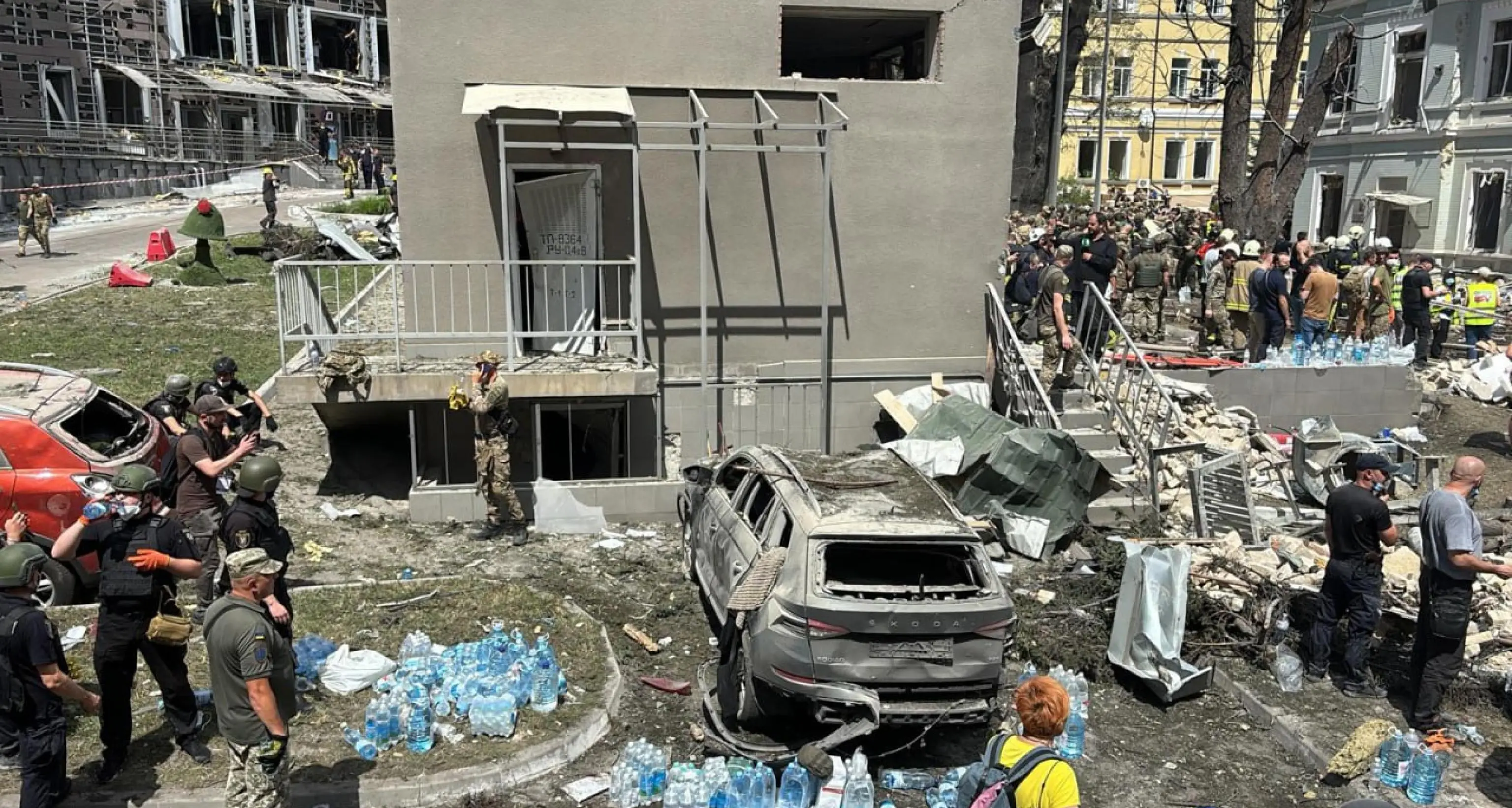 Ucraina, Zelensky: ieri 37 morti e 170 feriti in attacchi russi