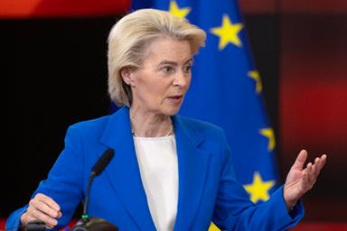 Von der Leyen ai 27: "Patto contro il gold-plating, non appesantite le direttive"