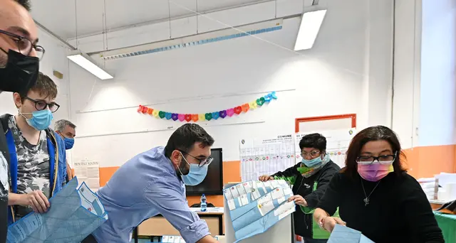 Torino: affluenza al 48%, il dato peggiore della storia