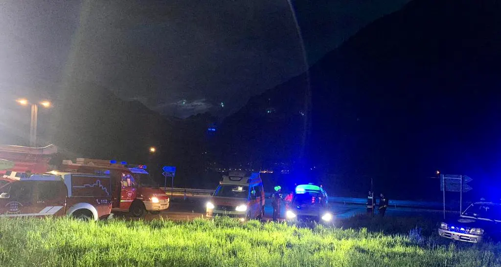 Morto con il kayak nel torrente Aurino, la vittima è un 55enne di San Candido