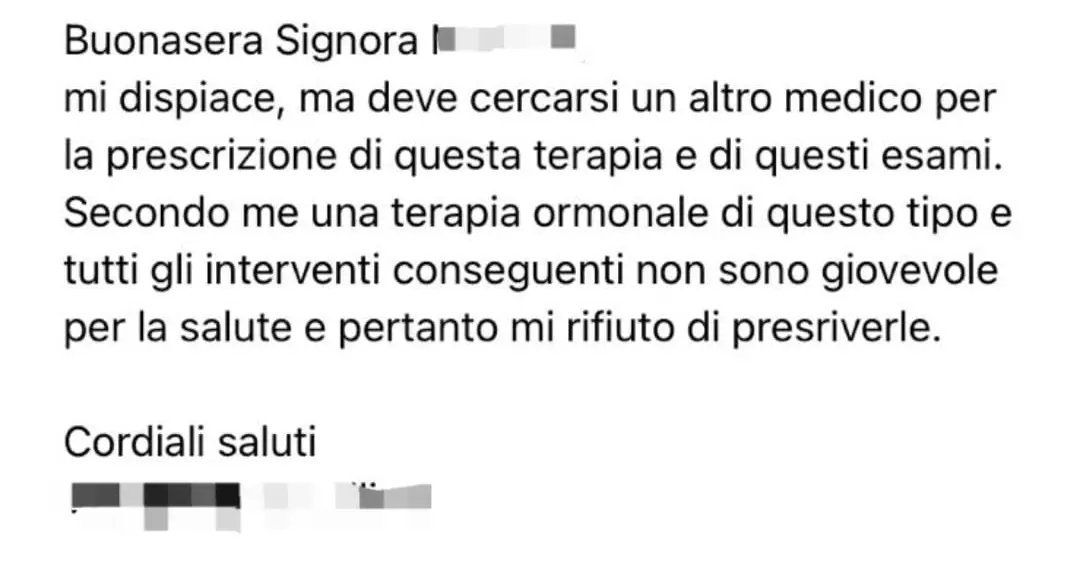 Bolzano, rifiuta di prescrivere terapia e esami a una persona trans: “Si cerchi un altro medico”