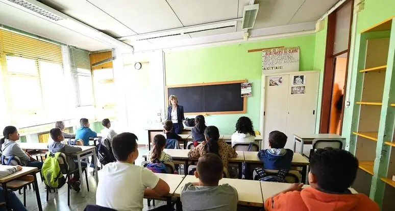 Scuola in Alto Adige, in arrivo buste paga più pesanti per gli insegnanti