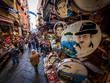 Confesercenti, Ferragosto da record con oltre 500mila turisti a Napoli