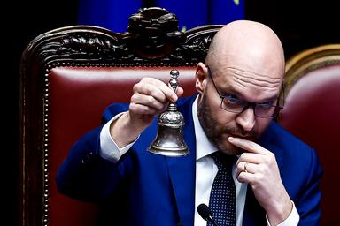 M5s, Camera "dopo taglio vitalizi, oggi abolisce adeguamento Istat"