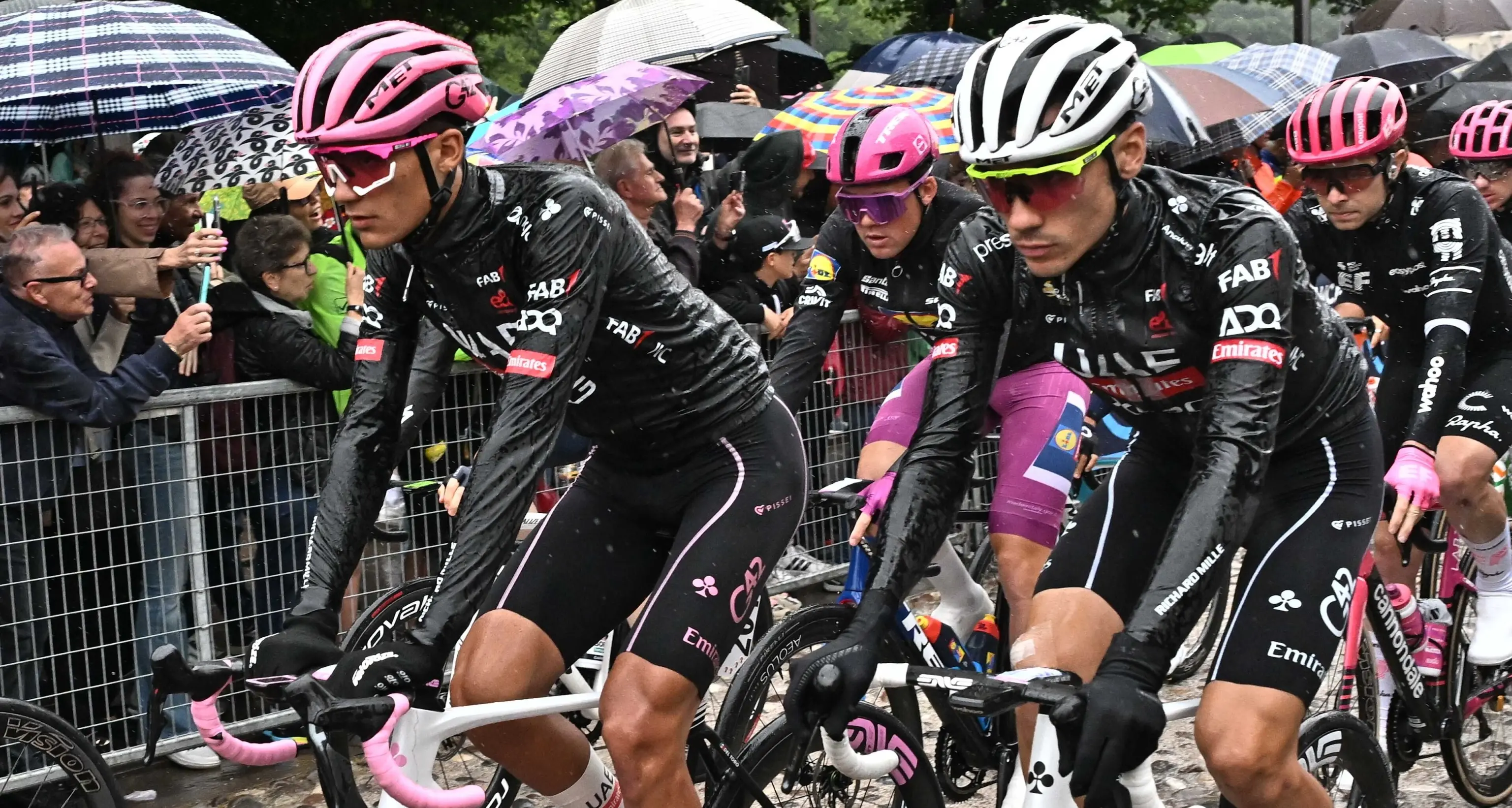 Giro: 16/a tappa; Del Toro resta in maglia rosa