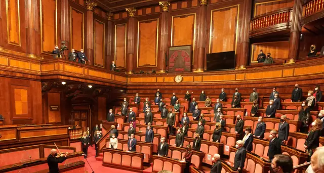 Milleproroghe: Governo pone fiducia in Aula Senato