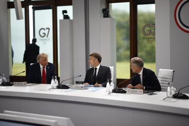 Macron e Carney in visita nelle isole francesi ribadiranno 'sovranità delle nazioni'