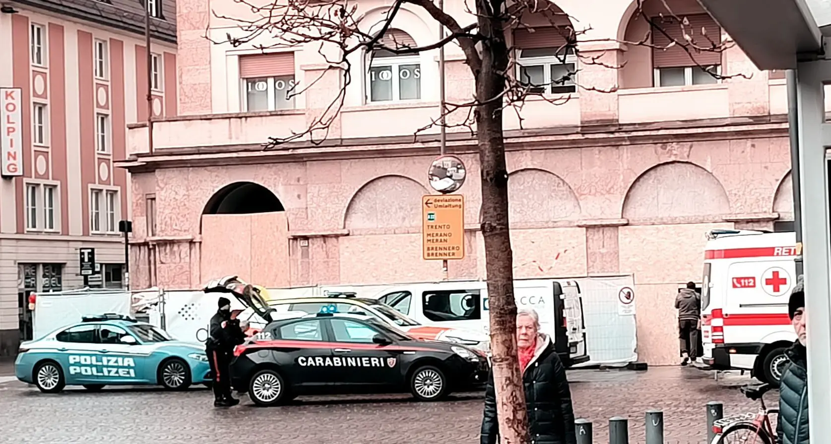 Incidente sul lavoro a Bolzano: cade in un cantiere, grave un 20enne