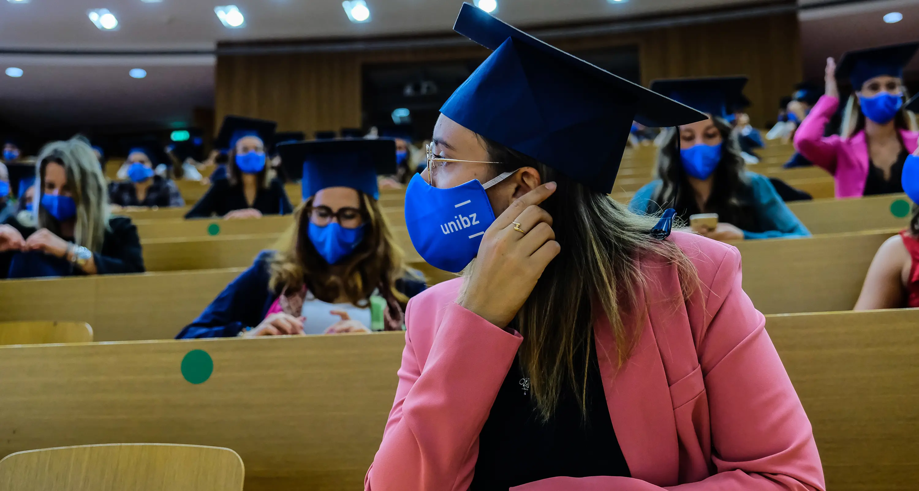 Dalle lezioni (in presenza) alla mensa passando per la biblioteca: obbligo di Green Pass all’università di Bolzano