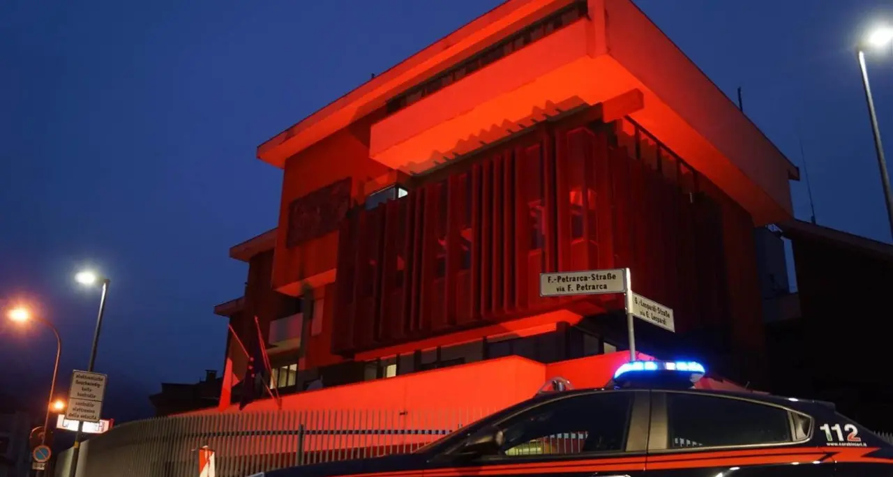 Carabinieri: fino ad ottobre in Alto Adige 66 denunce per stalking e 116 per maltrattamenti. Stanza “riservata” per le vittime