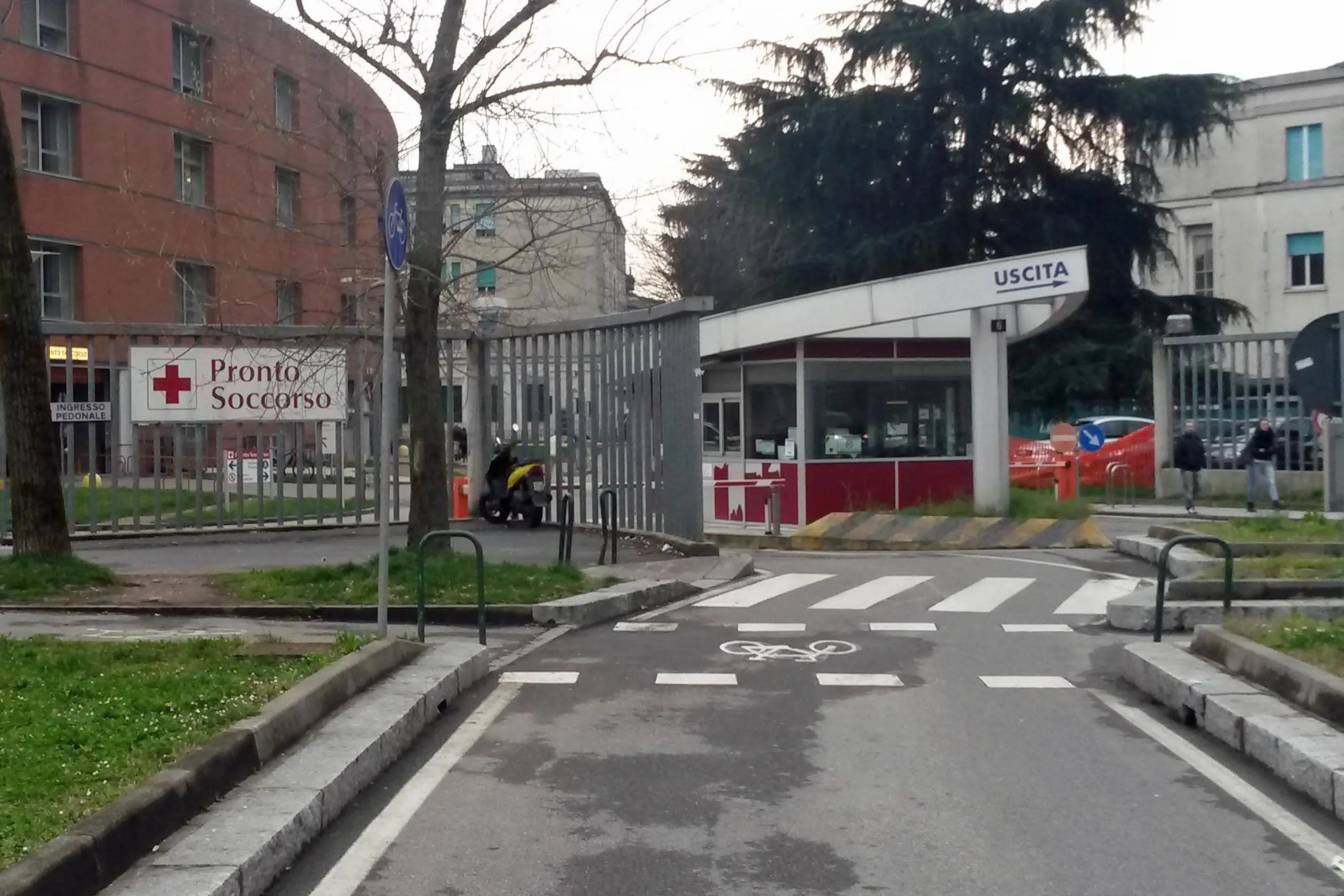 Si 'rompe' l'aorta, donna in gravidanza operata con il bimbo ancora in utero