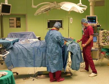 Stop al termine ritocchini, i chirurghi contro la banalizzazione degli interventi