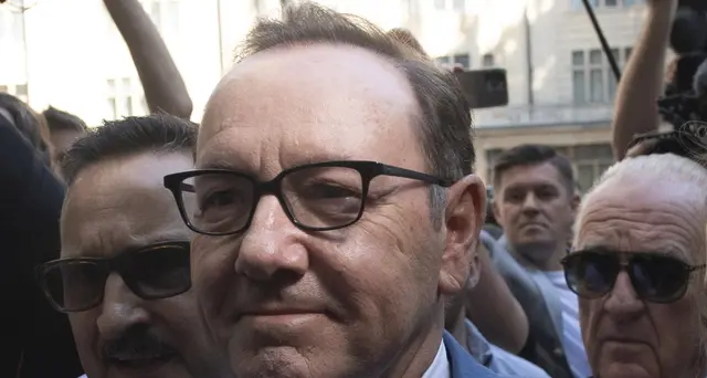 MeToo: Kevin Spacey in Gb sarà processato a piede libero