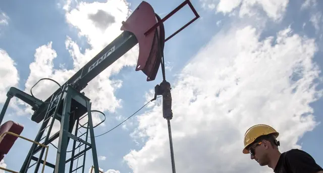 Petrolio: in rialzo in avvio, Wti sopra 110 dollari