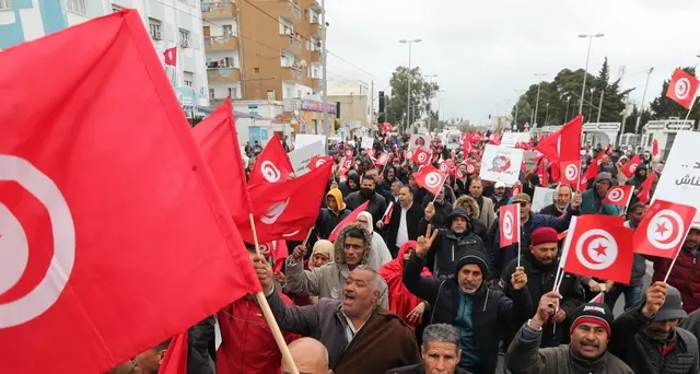Tunisia: presidente Saied scioglie il Parlamento