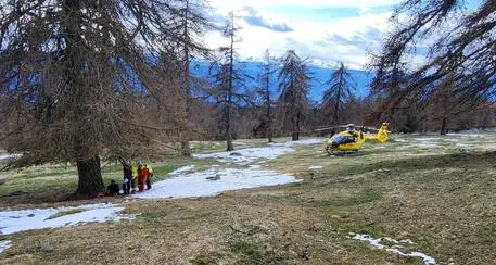 Donna di 56 anni trovata morta in un sacco a pelo a Meltina, probabili cause naturali