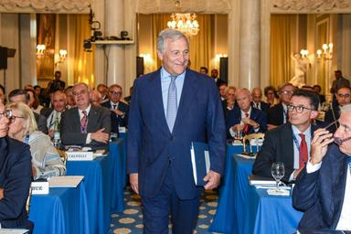 Tajani a Zelensky, 'coinvolga Italia e Polonia, non solo Francia e Germania'