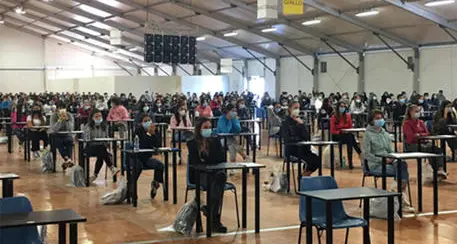 Università, più posti a Medicina e stop al 'quizzone'