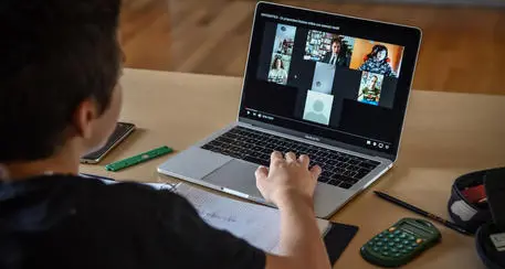 Austria, per i bambini non testati scatta la didattica a distanza