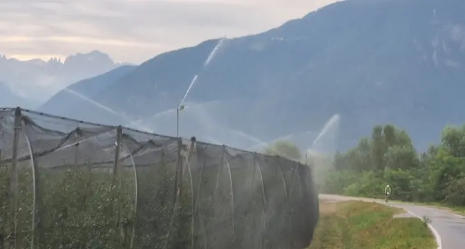 Siccità, dichiarata l’emergenza idrica: vietato irrigare dalle 9 alle 20
