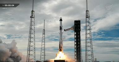 La Crew-13 in volo verso la Iss, sarà il viaggio più rapido per una navetta Usa