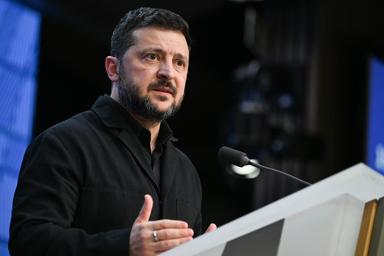 Zelensky: "Se cadiamo ci saranno 20 milioni di profughi in Europa"