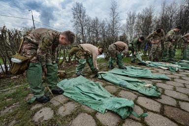 Soldato russo spara contro commilitoni e civili, 4 morti