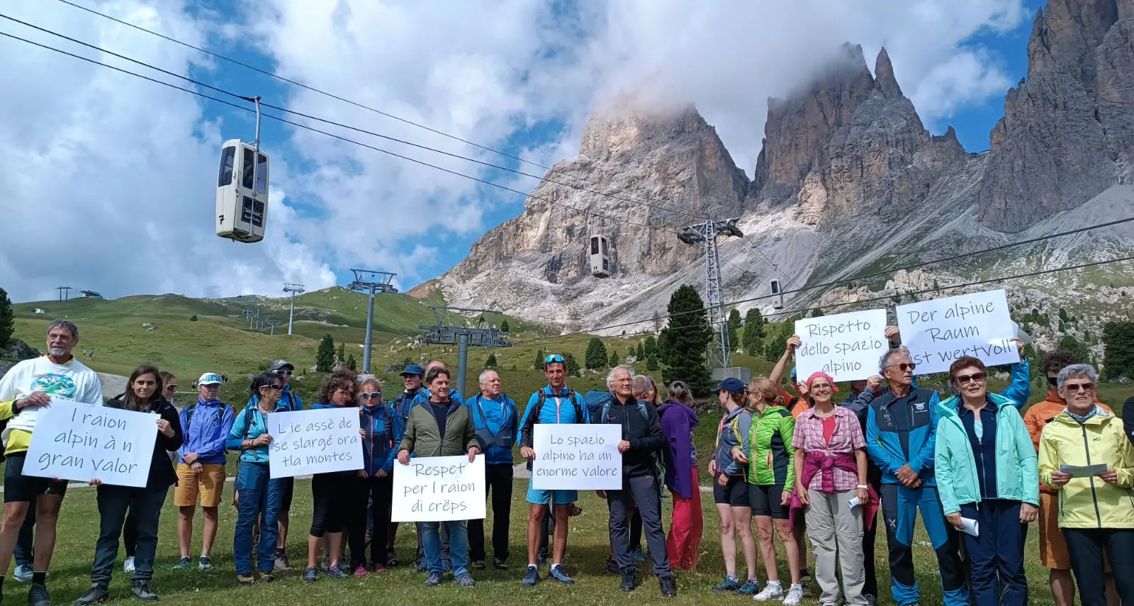 Protezionisti contro i nuovi impianti: «Giù le mani dal Sassolungo»