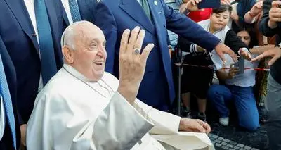 Papa Francesco è stato dimesso dall’ospedale Gemelli