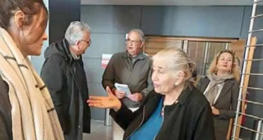 «Noi sinti costretti a rinnegare la nostra identità»