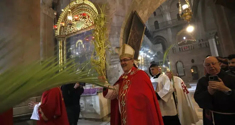 La polizia di Israele impedisce al cardinale Pizzaballa di entrare al Santo Sepolcro