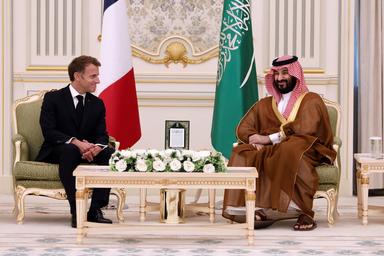Macron parla con Bin Salman, 'risultati significativi sulle forniture di carburante'