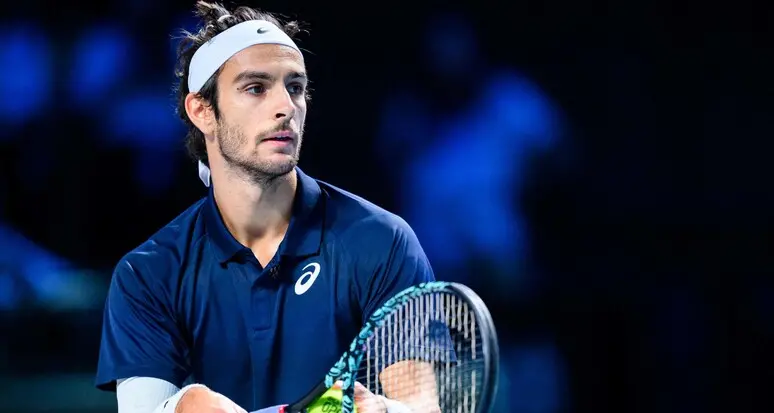 Musetti ko con Zverev, Sinner in finale a Vienna: sfida domani alle 14