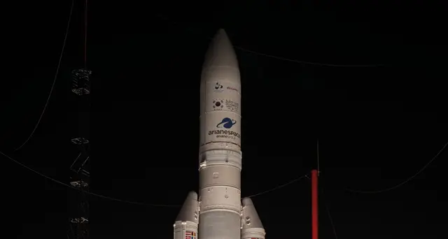 Spazio: Francia, lanciato razzo Ariane con due satelliti