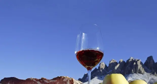 Cifre da record per l'export altoatesino, ma cresce anche l'import
