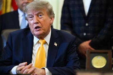 Trump, 'restaurata a Washington la statua di Dante Alighieri'