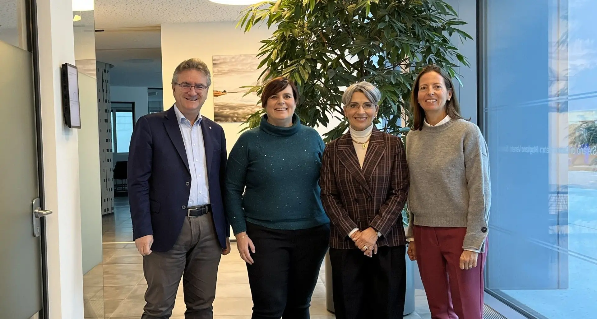 Volksbank rilancia l’impegno per l’autonomia finanziaria delle donne