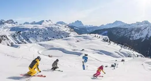 Dolomiti Superski, partenza con il botto: 42mila ingressi nel primo weekend di apertura