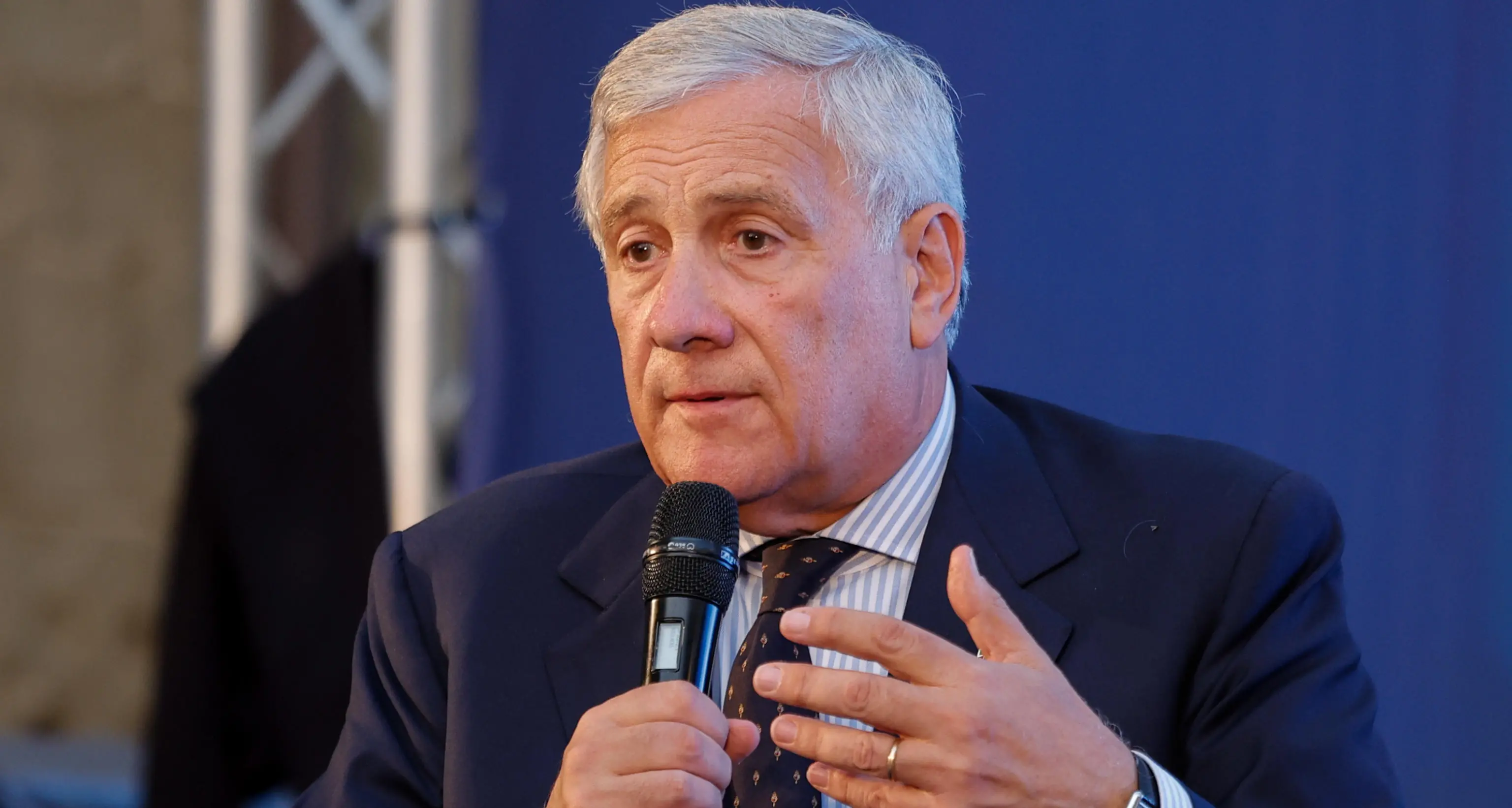 Tajani: “Mi scuso con le donne, non le ho mai volute offendere”