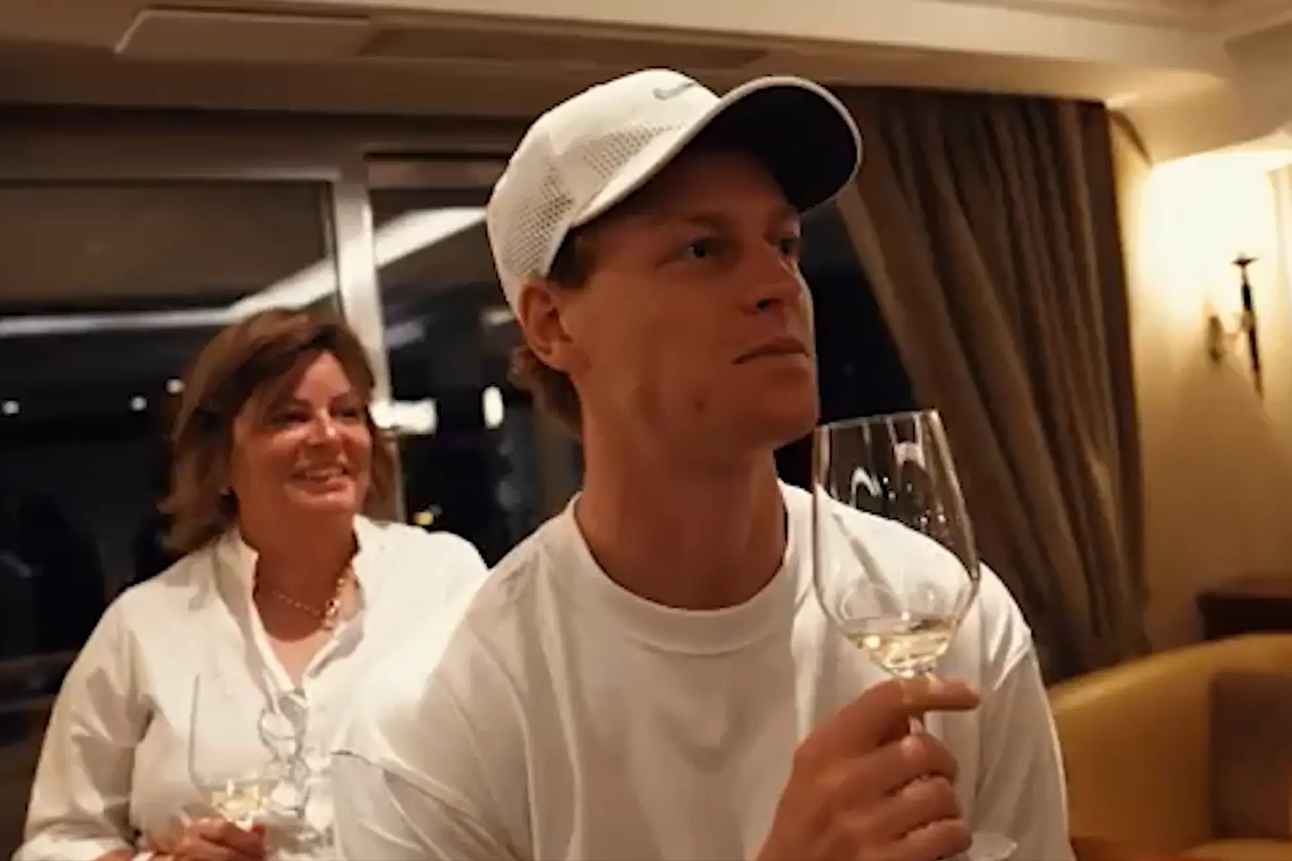 Il toccante discorso di ringraziamento di Jannik Sinner dopo il trionfo di Roma: il video che ripercorre l’intero torneo