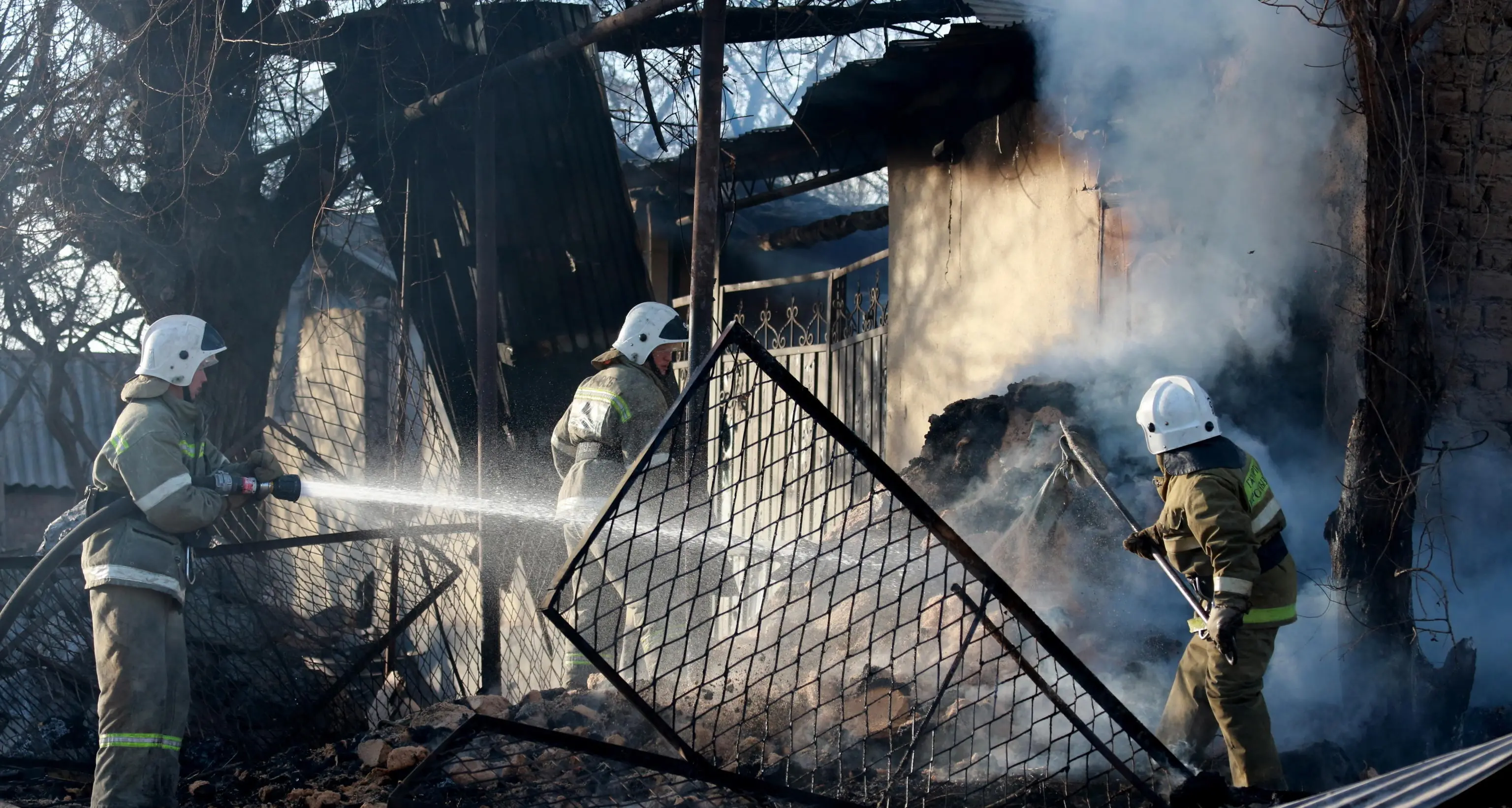 Kazakistan, incendio in un ostello ad Almaty: almeno 13 morti