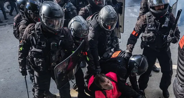 1 maggio: Francia, 540 fermi e 406 poliziotti feriti