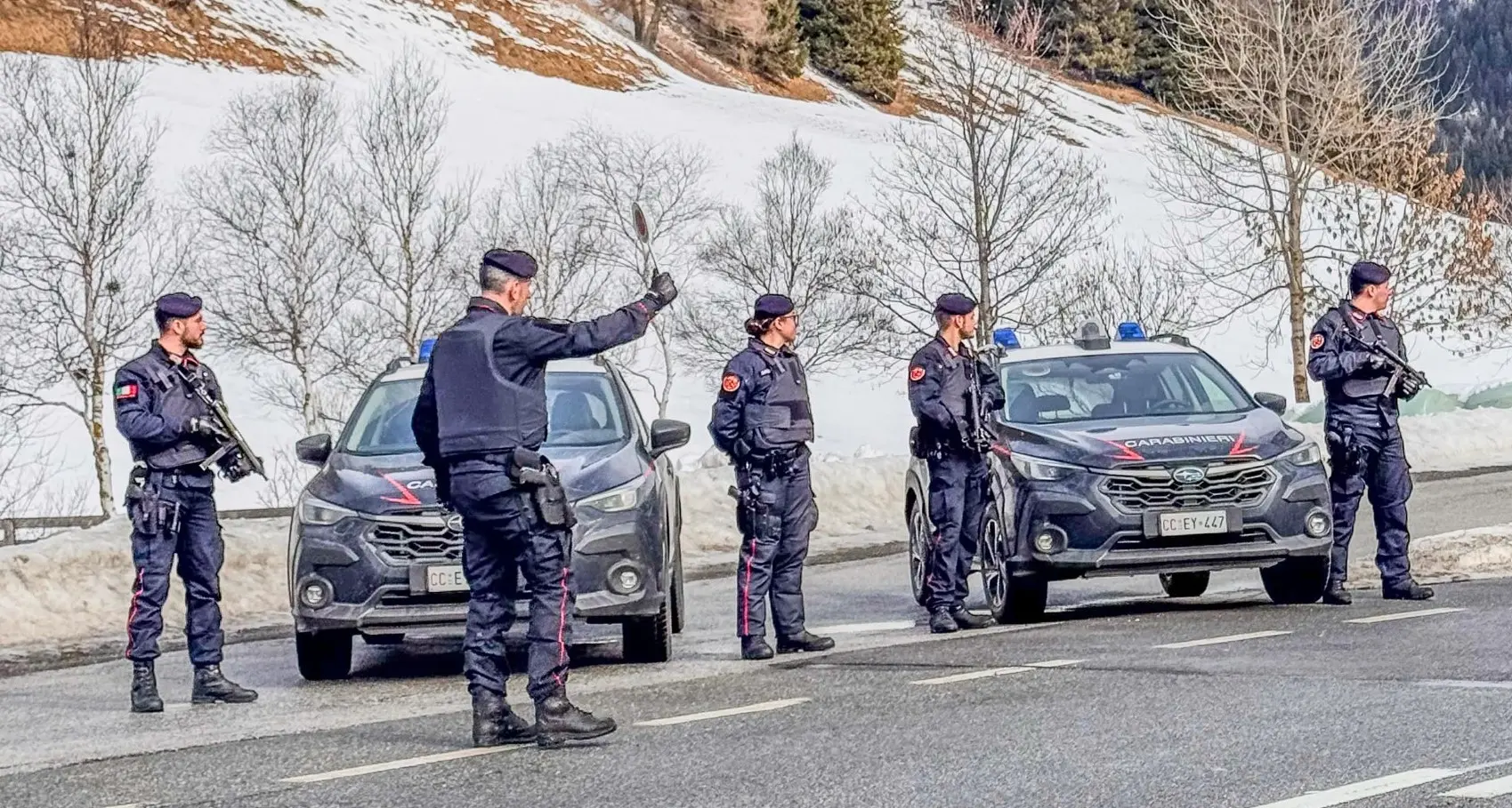 Vipiteno, entra in un condominio con un coltello: denunciato un uomo