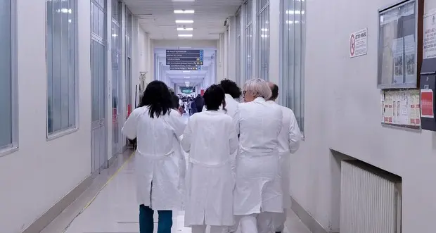 Borse studio per medicina a Salisburgo e Amburgo: poi dovranno lavorare 4 anni in Alto Adige