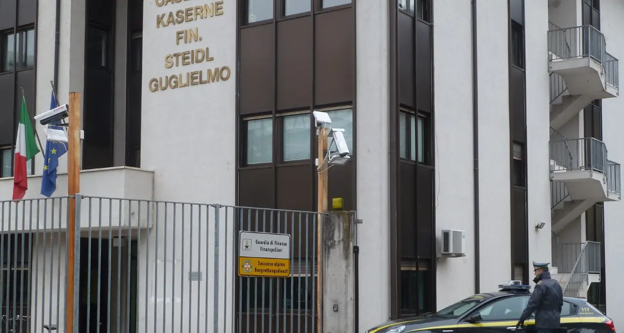Super Green pass, la Finanza sanziona cliente e cameriere senza certificato a Merano