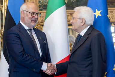 Mattarella, sostegno a Kiev, negoziati portino risultati
