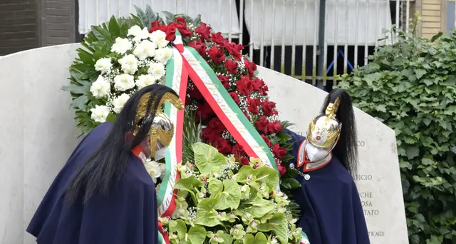 Moro: Mattarella lo ricorda in via Fani a Roma